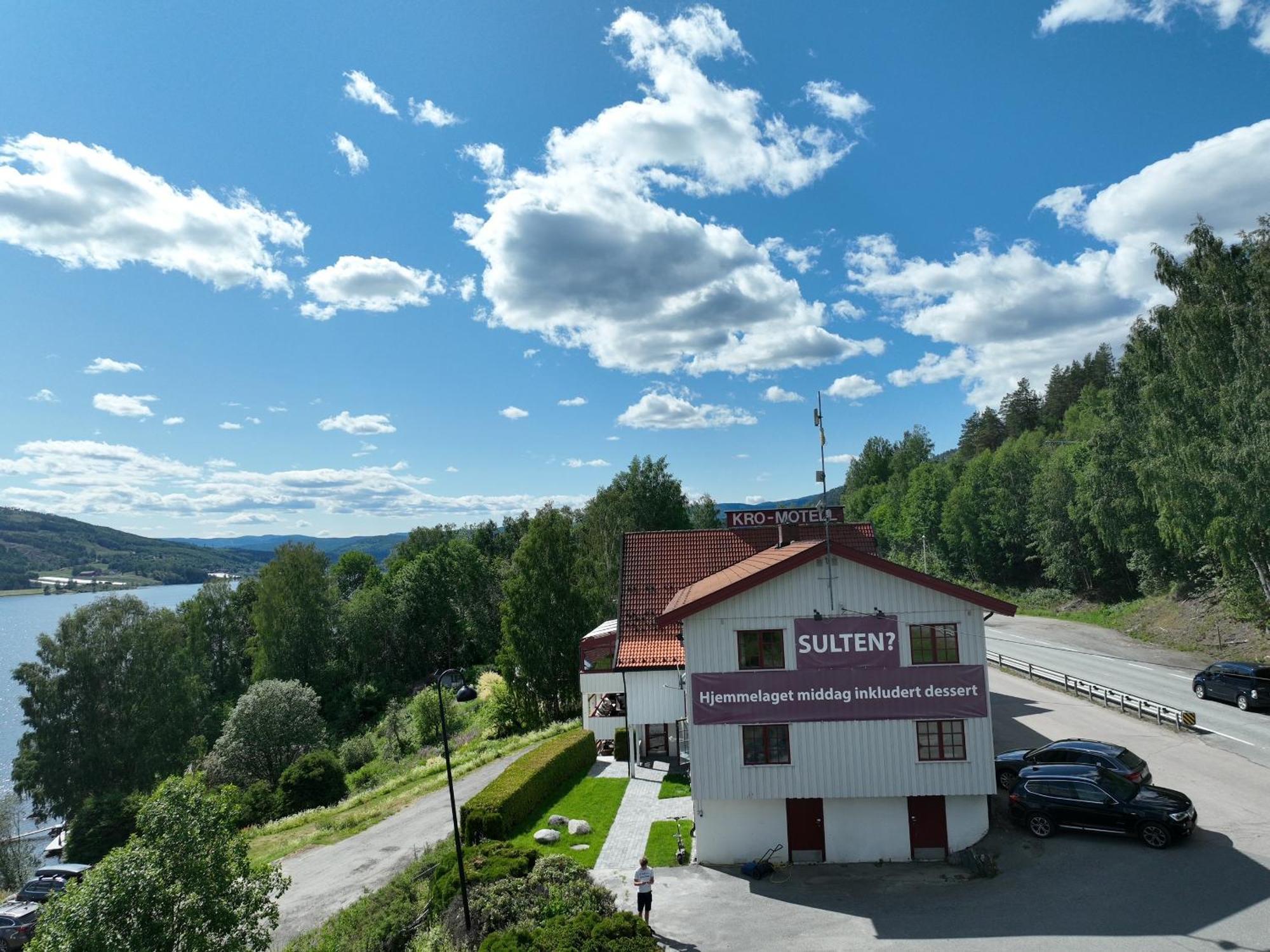 Kroderen Kro & Motel As Hamremoen Exterior foto